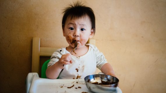Read more about the article 짜장면 먹는 윤하